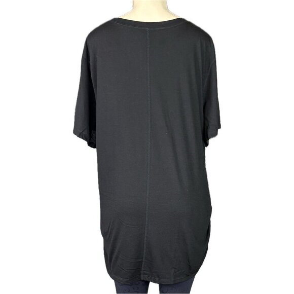 Terra & Sky +2X Black Equality Graphic Step Hem Ruched Sides Short Sleeve Tee - Picture 4 of 6